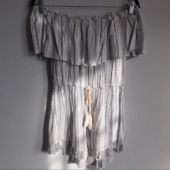 Striped Romper! - Picture 1 of 4